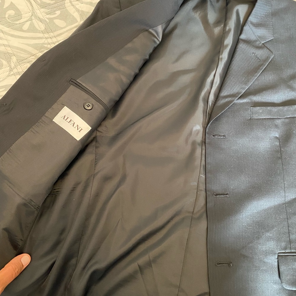 Mens suit blazer and pant - Picture 4 of 12